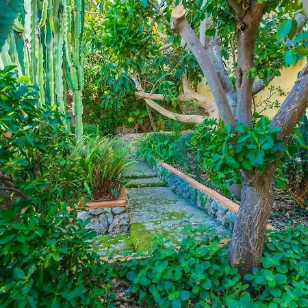 Villa Coste Moragues